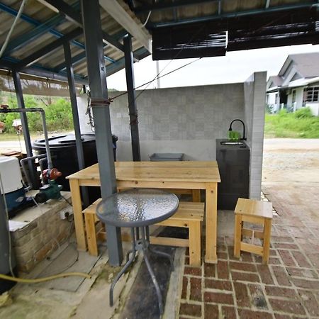 D'Ja Smoke Homestay Kampong Wakaf Tengah Eksteriør billede